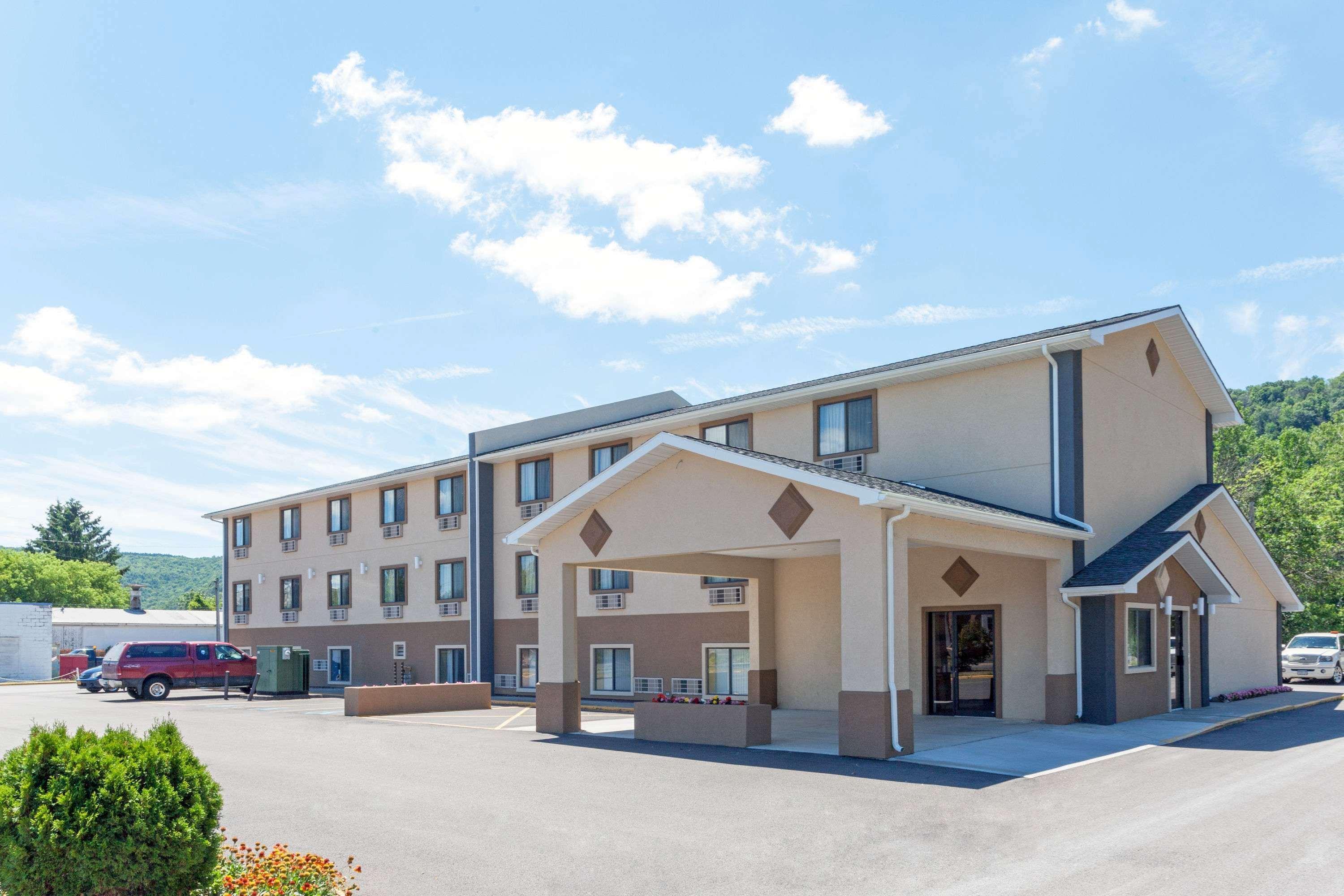 Motel Super 8 By Wyndham Bath Hammondsport Area Zewnętrze zdjęcie